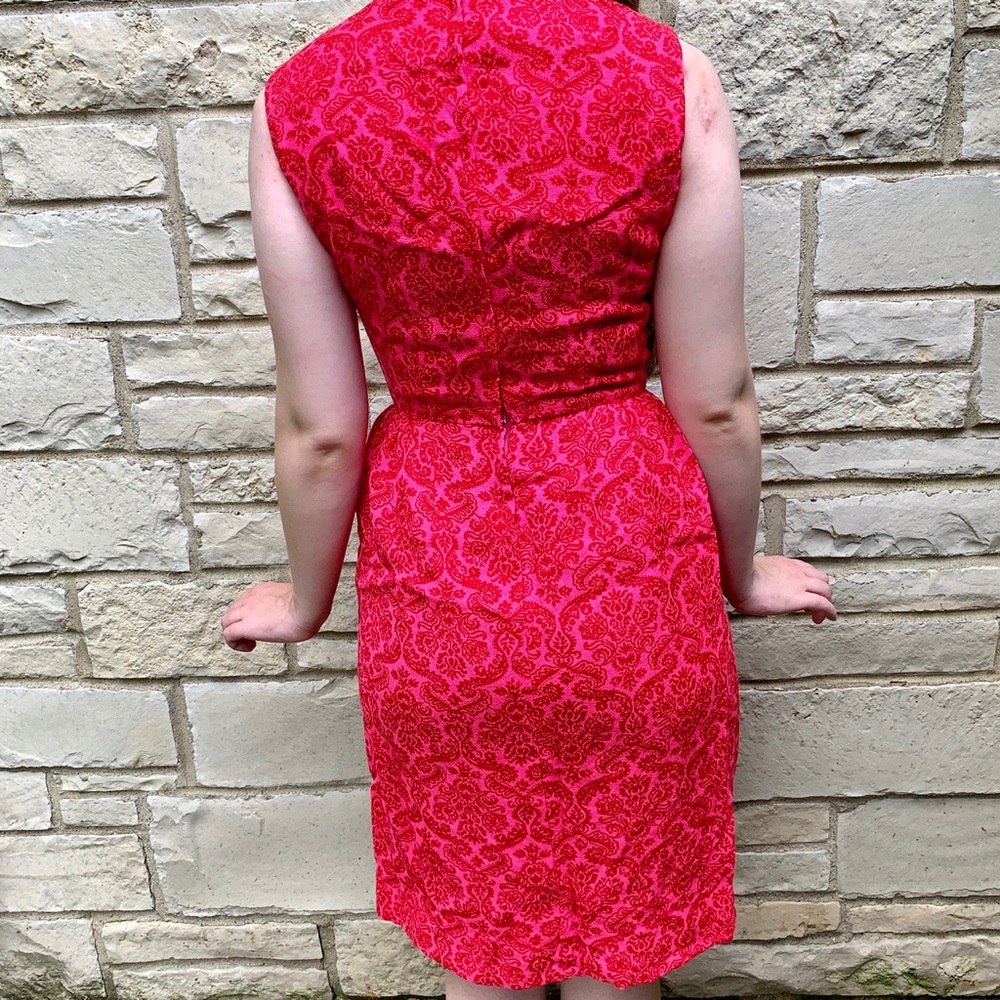 VTG 1960s Bright Pink Damask Wrap Cocktail Dress - Picture 4 of 4